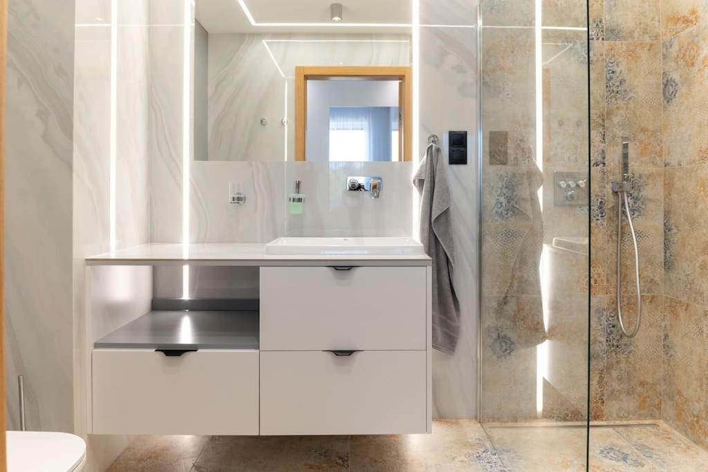 Apartament Koral - Kompozytorow Polskich 7 Lublin Buitenkant foto