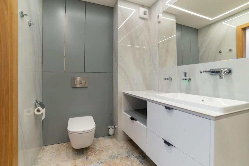 Apartament Koral - Kompozytorow Polskich 7 Lublin Buitenkant foto
